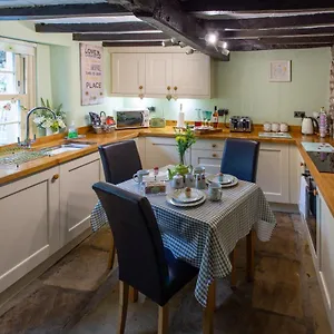 https://poppy-cottage-grassington.yorkshirehotels.net